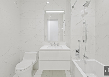 East 44th Street - Photo 1