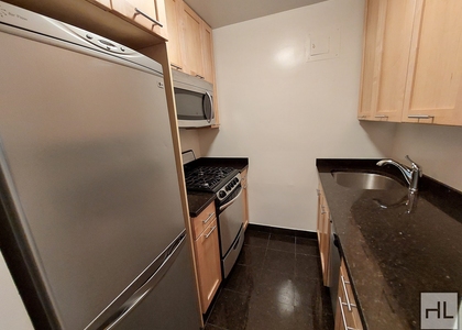 Fourth Avenue - Photo 1