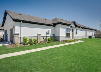 579 Lloyds Road - Photo 1
