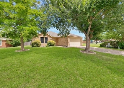 1002 Manassas Drive - Photo 1