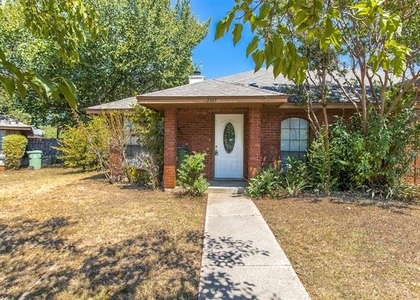 2301 Kingsford Court - Photo 1