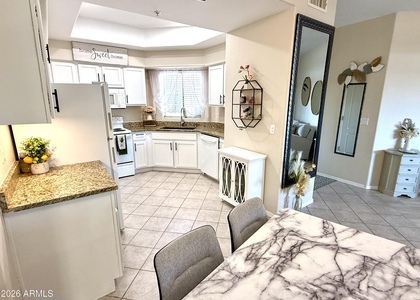 9151 W Greenway Road - Photo 1