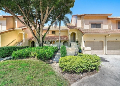 5520 Coach House Circle - Photo 1
