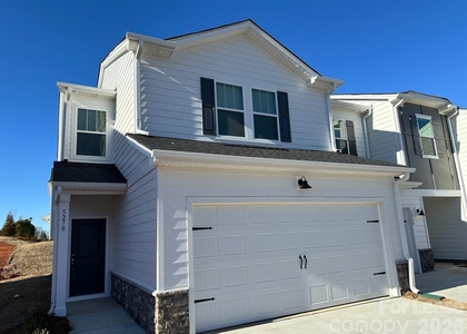 5270 Brailey Circle - Photo 1