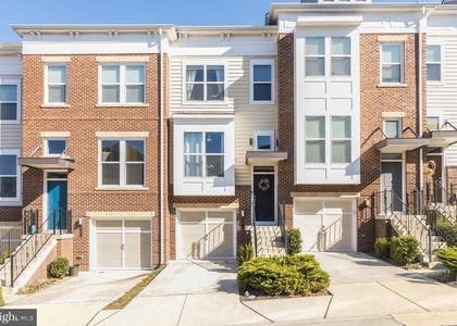 42674 Orefield Terrace - Photo 1