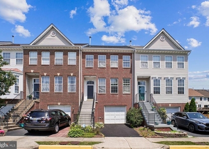 6610 Hunter Creek Lane - Photo 1