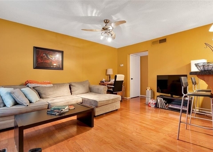 910 Duncan Ln - Photo 1