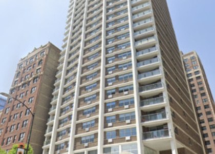 420 W Belmont Avenue - Photo 1