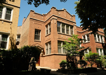 4822 N Leavitt Street - Photo 1