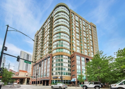 600 N Kingsbury Street - Photo 1