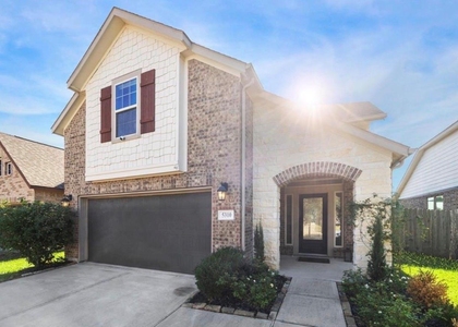 5310 Rue Dela Croix Drive - Photo 1