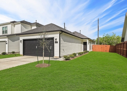 15013 Almeece Street - Photo 1