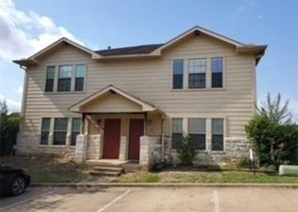 112 Sendero Drive - Photo 1