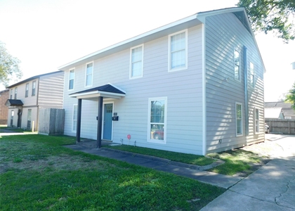 3332 Blodgett Street - Photo 1