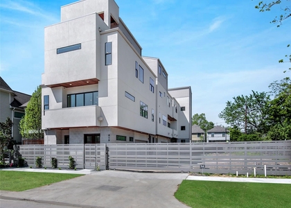 815 W 17th Street - Photo 1