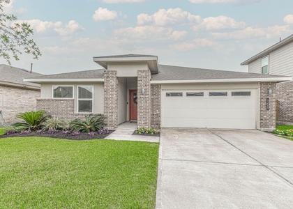 13009 Oleander Bay Lane - Photo 1