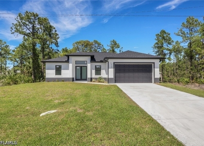 3315 Sunshine Boulevard N - Photo 1