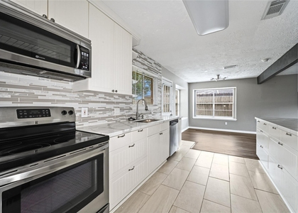 7310 Kite Hill Drive - Photo 1