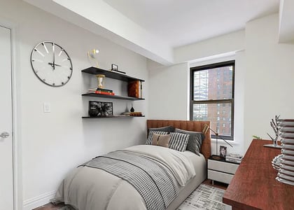 East 57 Street - Photo 1