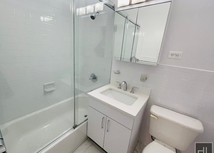 East 68 Street - Photo 1