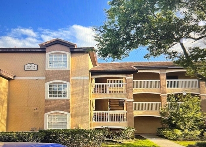 13803 Fairway Island Drive - Photo 1