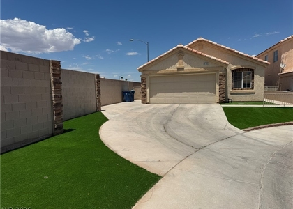 9180 Sparklewood Court - Photo 1