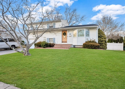1121 Darlene Avenue - Photo 1