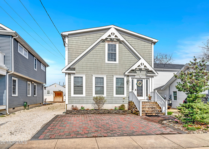 1814 Briarwood Terrace - Photo 1