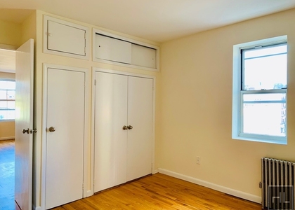 West Broadway - Photo 1