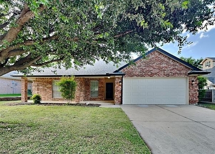 821 Willow Court - Photo 1
