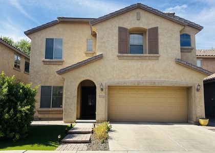 2138 W Marconi Avenue - Photo 1