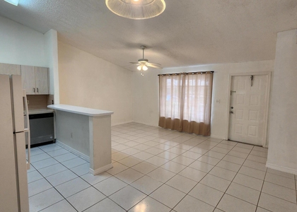 500 Ne 3rd Street - Photo 1