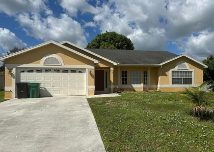2426 Se Addison Street - Photo 1