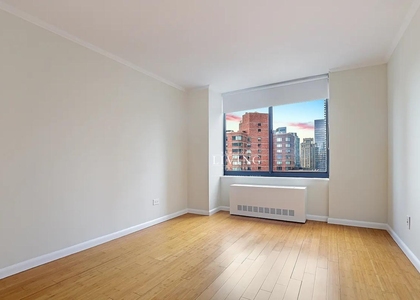 Balcony 48th St - Photo 1