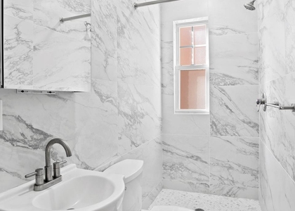 6158 Liebig Ave - Photo 1