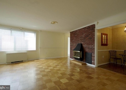 10201 Grosvenor Place - Photo 1