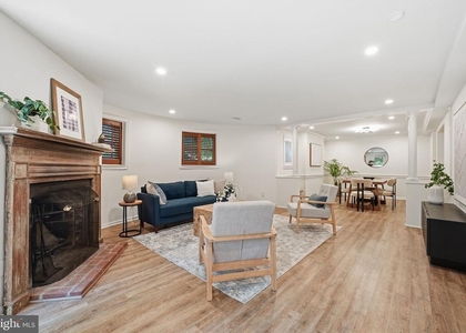 1200 East Capitol Street Ne - Photo 1