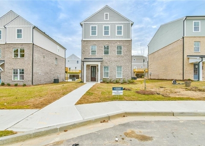 2630 Whistler Way Ne - Photo 1