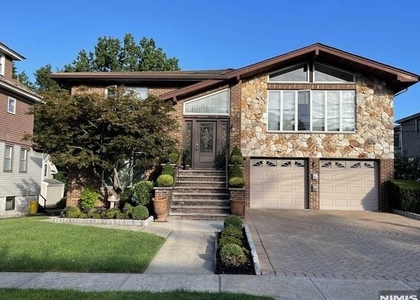 535 Hillside - Photo 1
