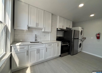 240 E Forest - Photo 1