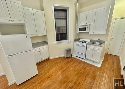 East 38 Street - Photo 1