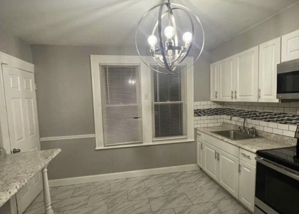 28 Higgins Avenue - Photo 1