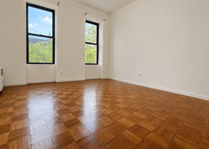323A East 89th Street - Photo 1