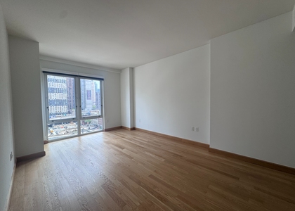 West 37th Street - Photo 1