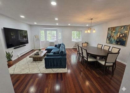 1121 East 73rd Street - Photo 1