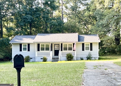 207 Custer Circle - Photo 1
