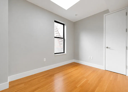 1100 Dekalb Avenue - Photo 1