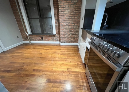 2nd Avenue - Photo 1