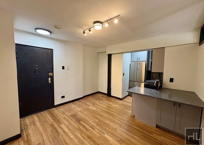 East 58 Street - Photo 1