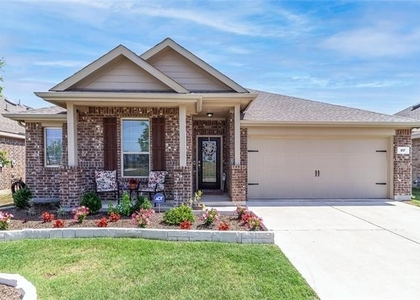 917 Rosewood Street - Photo 1
